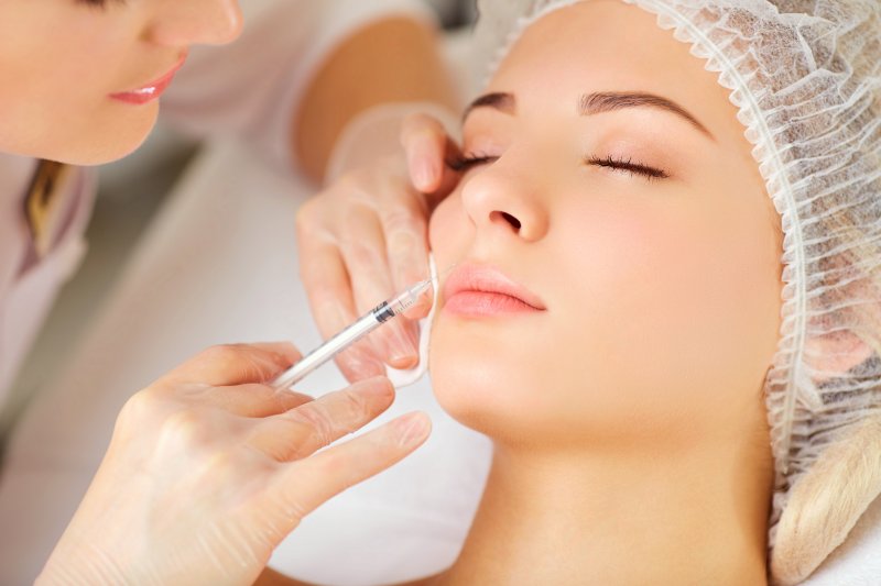 Woman getting BOTOX